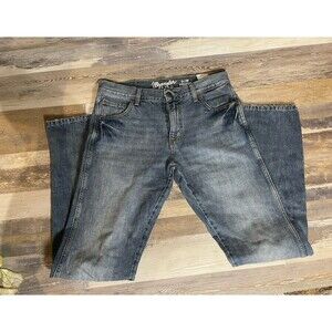 Men’s Wrangler Jeans: Slim Straight 32x34
